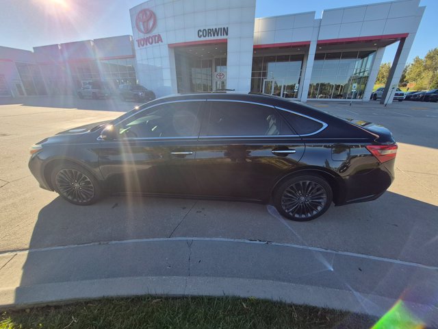 Used 2016 Toyota Avalon Touring FWD image 7