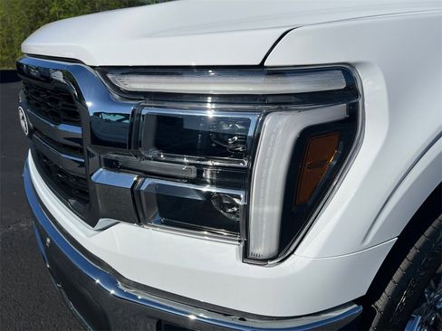 New 2025 Ford F150 Lariat w/ Equipment Group 501A Mid image 10