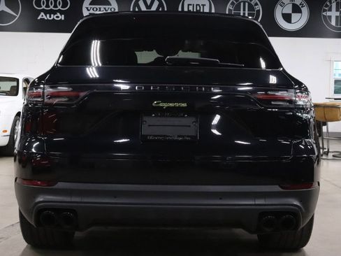 Used 2020 Porsche Cayenne E-HYBRID w/ Premium Plus Package image 4