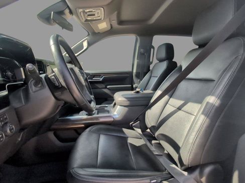 Certified 2025 Chevrolet Silverado 1500 RST AWD/4WD image 17