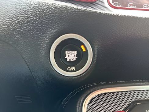 Used 2017 Dodge Challenger GT w/ GT Interior Package AWD/4WD image 18