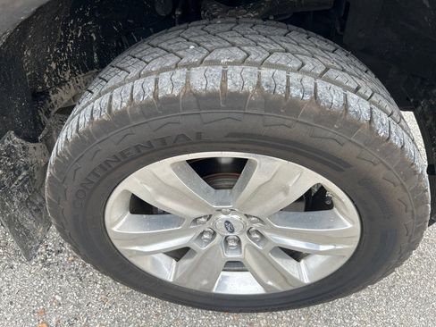 Used 2015 Ford F150 Platinum w/ Technology Package image 29