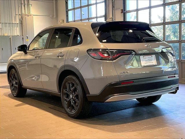 Used 2024 Honda HR-V Sport image 4