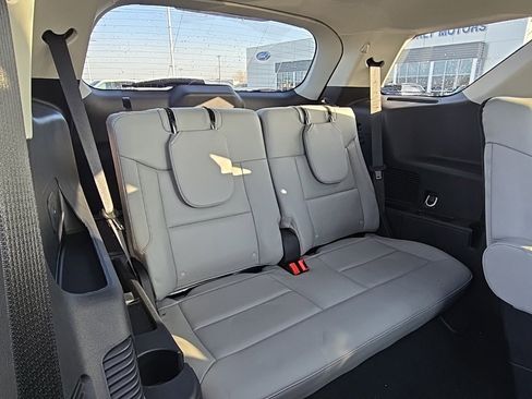 Used 2025 Ford Explorer Active w/ Active Comfort Package image 44