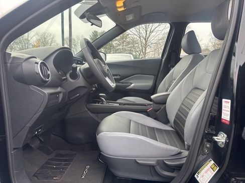 Certified 2024 Nissan Kicks SR w/ SR Premium Package image 11