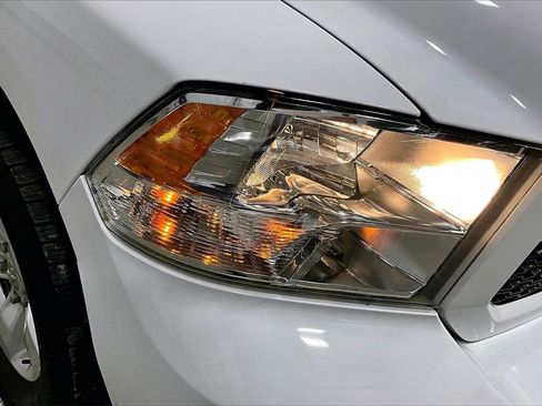 Used 2017 RAM 1500 Express image 30