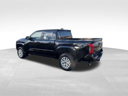 New 2026 Toyota Tacoma SR5 image 3