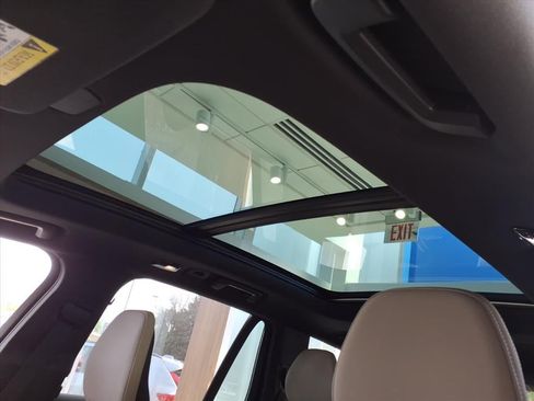 New 2026 Volvo XC90 B6 Plus w/ Protection Package Premier image 13