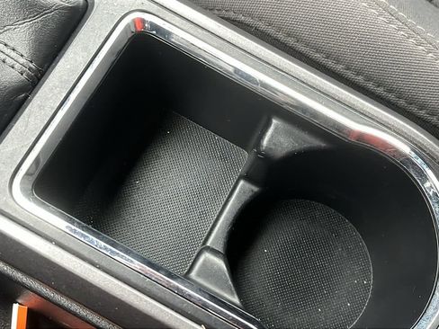 Used 2017 Toyota Tacoma TRD Off-Road image 29