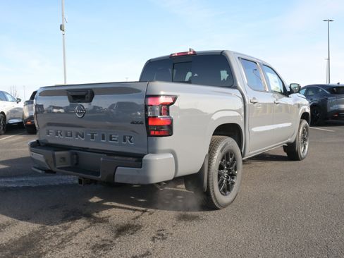 New 2026 Nissan Frontier SV image 5