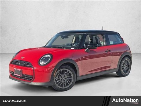 Certified 2025 MINI Cooper 2-Door Hardtop image 1