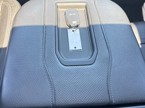 Used 2019 GMC Sierra 1500 Denali w/ Denali Carbonpro Edition AWD/4WD image 19