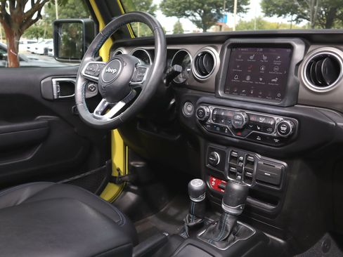 Used 2022 Jeep Wrangler Unlimited Rubicon 4xe w/ Cold Weather Group image 31