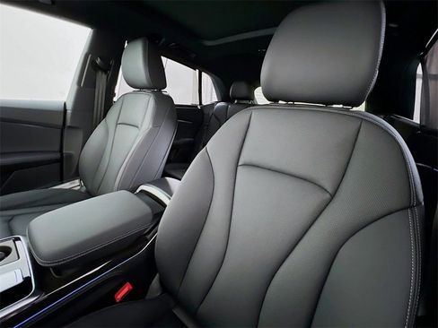 New 2026 Audi Q8 Premium Plus image 11