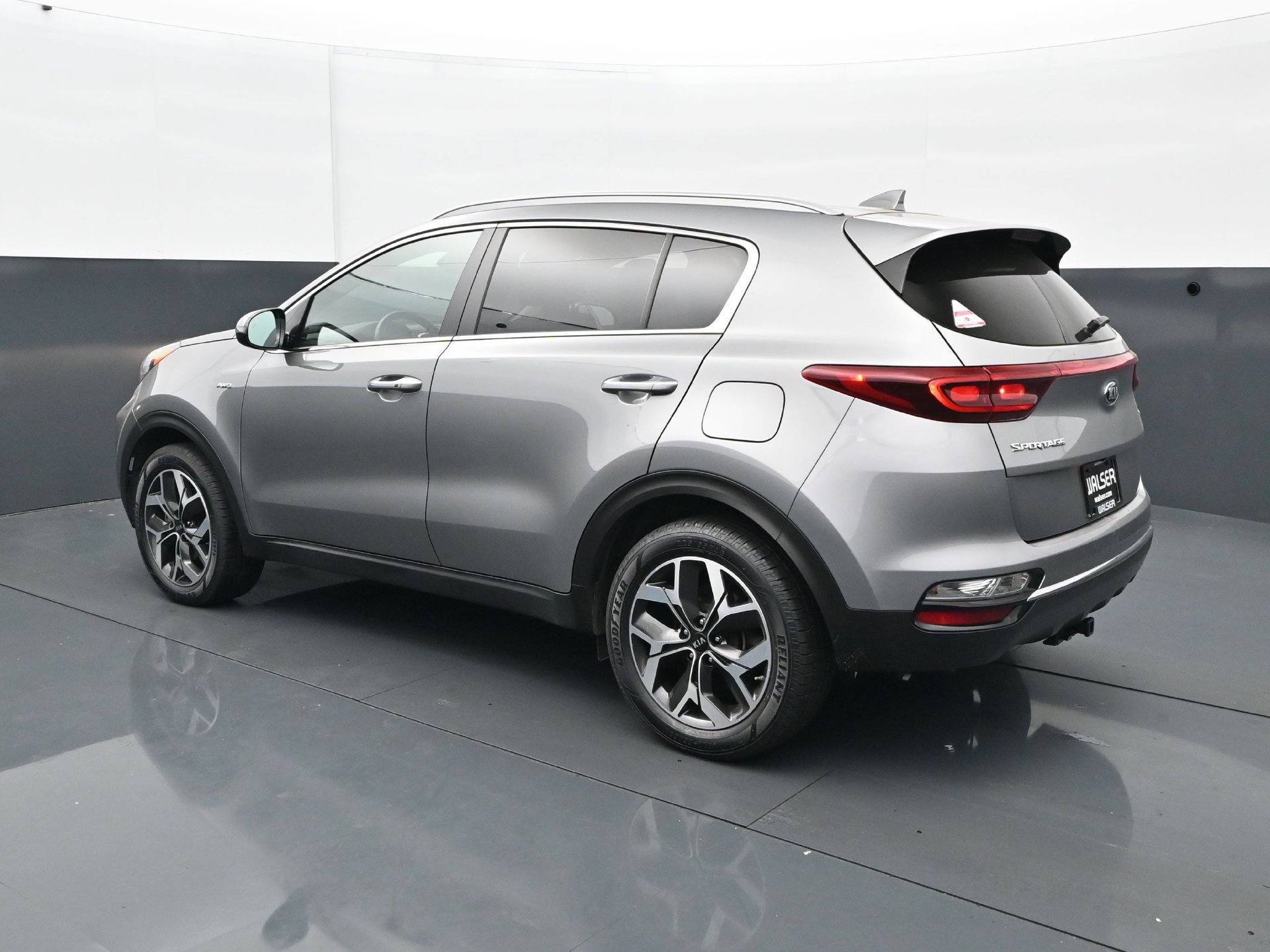 Used 2021 Kia Sportage EX AWD/4WD image 4