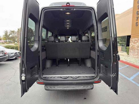 Used 2023 Mercedes-Benz Sprinter 2500 image 66