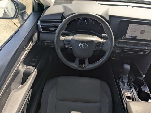 Used 2025 Toyota Camry LE FWD image 16