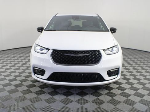 New 2026 Chrysler Pacifica Select image 29