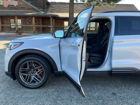 New 2026 Ford Explorer ST w/ Sun And Sound Package image 47