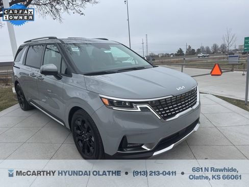 Used 2024 Kia Carnival SX Prestige image 14