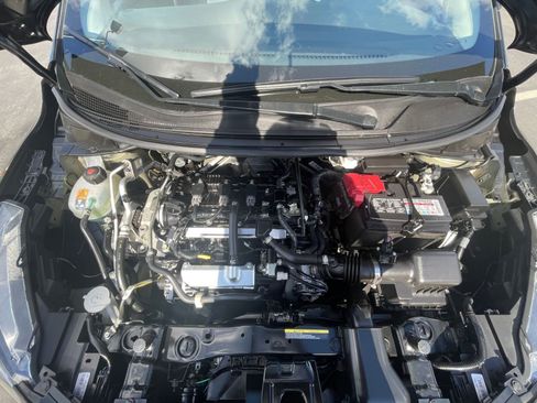 Used 2025 Nissan Versa SV FWD image 30