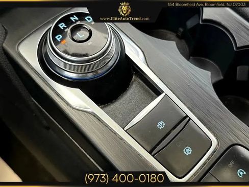 Used 2020 Ford Escape SEL image 14