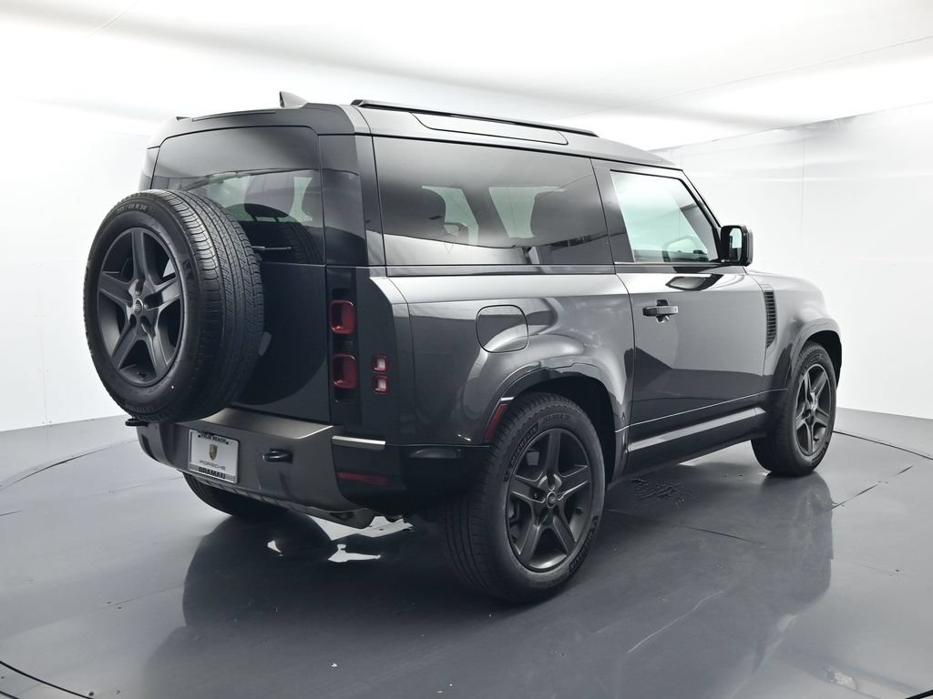 Used 2024 Land Rover Defender 90 X-Dynamic SE AWD/4WD image 14