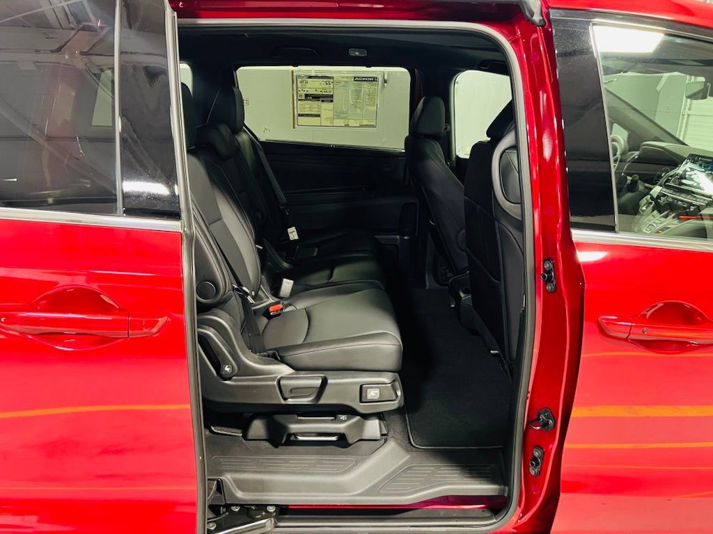 New 2026 Honda Odyssey Sport-L image 32