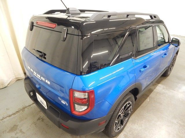 New 2025 Ford Bronco Sport Outer Banks w/ Outer Banks Tech Package+ AWD/4WD image 3