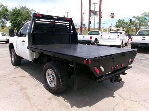 Used 2011 Chevrolet Silverado 2500 W/T AWD/4WD image 2