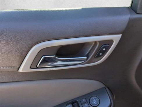 Used 2017 GMC Yukon XL Denali w/ Open Road Package image 9