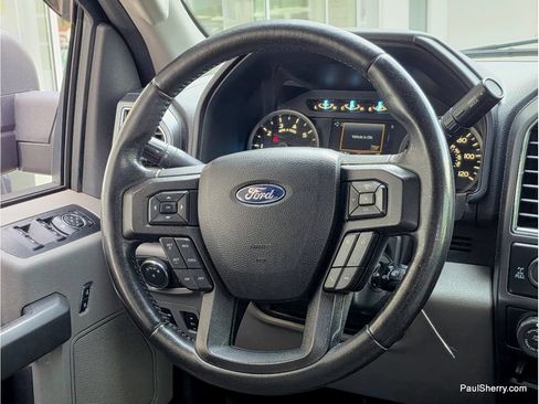 Used 2018 Ford F150 XLT w/ Equipment Group 302A Luxury AWD/4WD image 38