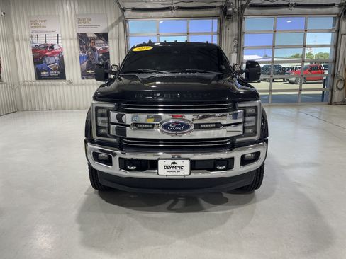 Used 2019 Ford F450 Lariat w/ Lariat Ultimate Package AWD/4WD image 3