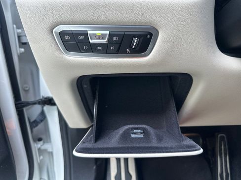 Used 2021 BMW X5 M50i AWD/4WD image 53