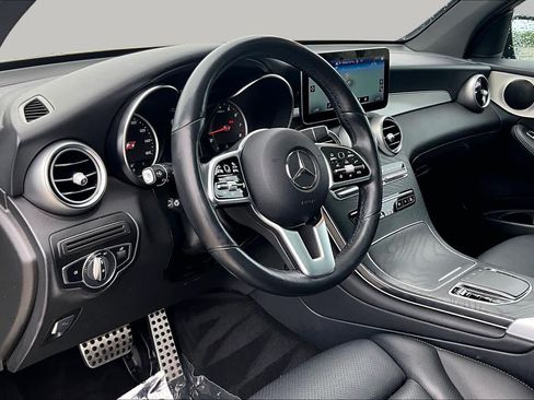 Used 2022 Mercedes-Benz GLC 300 image 16