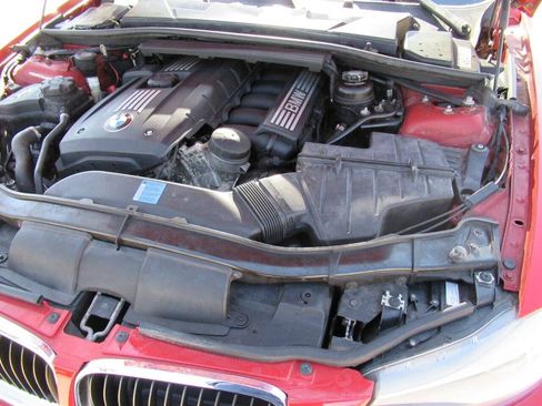 Used 2010 BMW 328i xDrive Sedan AWD/4WD image 18