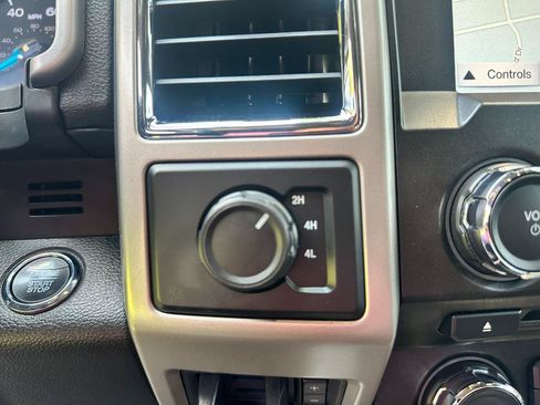 Used 2018 Ford F350 Lariat w/ Lariat Ultimate Package AWD/4WD image 39