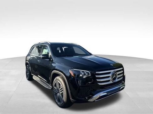 New 2026 Mercedes-Benz GLS 450 4MATIC image 7