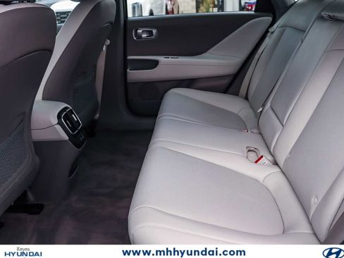 Used 2024 Hyundai Ioniq 6 SEL RWD image 17