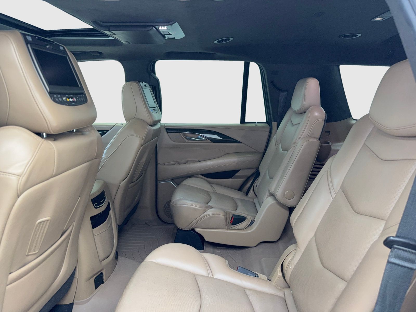 Used 2019 Cadillac Escalade Platinum AWD/4WD image 37