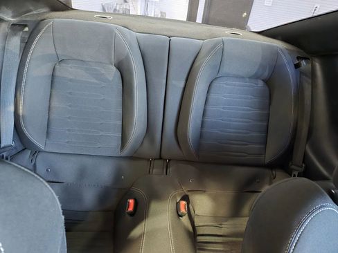 Used 2017 Ford Mustang GT w/ Black Accent Package RWD image 8