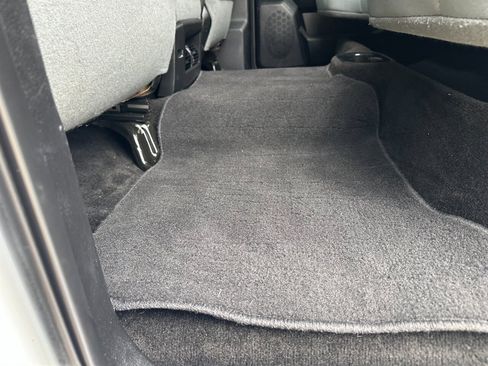 Used 2018 RAM 2500 Tradesman w/ Chrome Appearance Group image 24