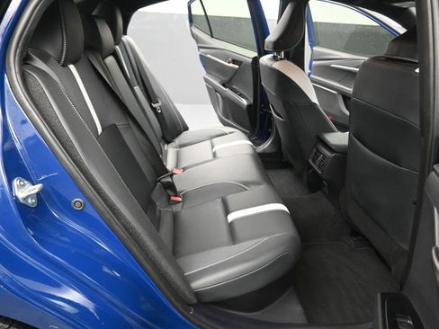 Used 2025 Toyota Camry SE image 13