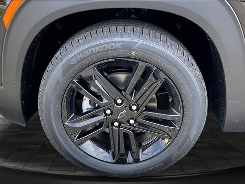 New 2026 Chevrolet TrailBlazer LT w/ Convenience Package FWD image 13