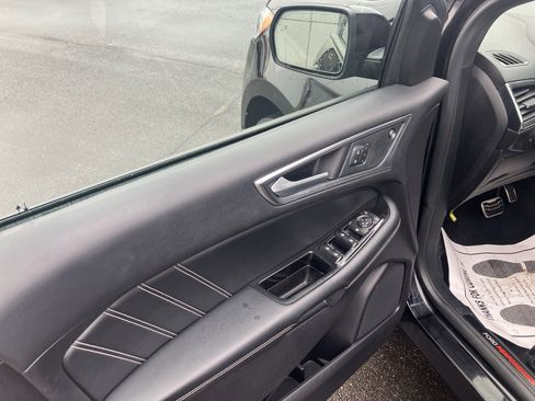 Used 2020 Ford Edge ST w/ Equipment Group 401A image 19