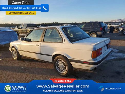 Used 1991 BMW 318iS Sedan 2 Door image 3