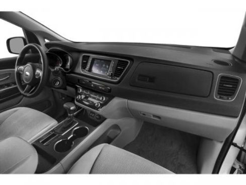 Used 2020 Kia Sedona LX image 18