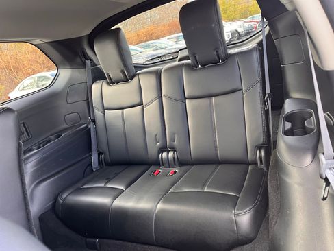 Used 2019 Nissan Pathfinder SL image 17