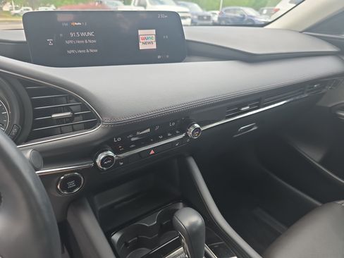 Used 2025 MAZDA MAZDA3 2.5 Turbo Sedan w/Premium Plus AWD/4WD image 19