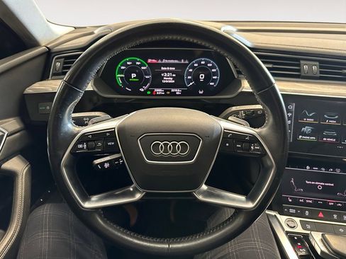 Used 2021 Audi e-tron Premium w/ Convenience Plus Package image 18